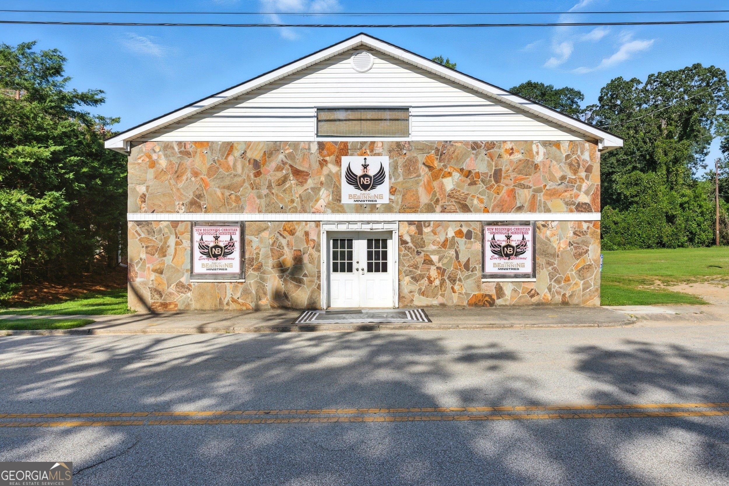 Property Image for 303 N Pond Street