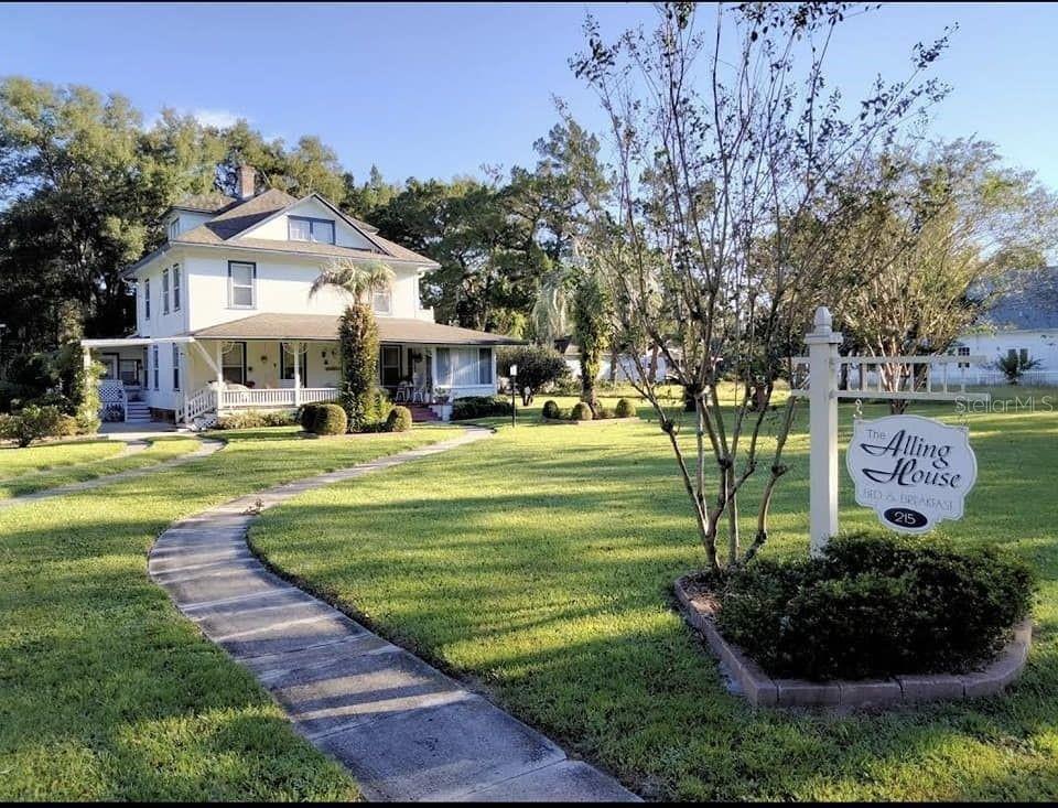 Property Image for 215 E FRENCH Avenue