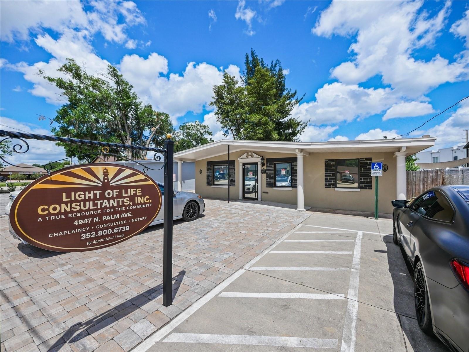 Property Image for 4947 N PALM Avenue