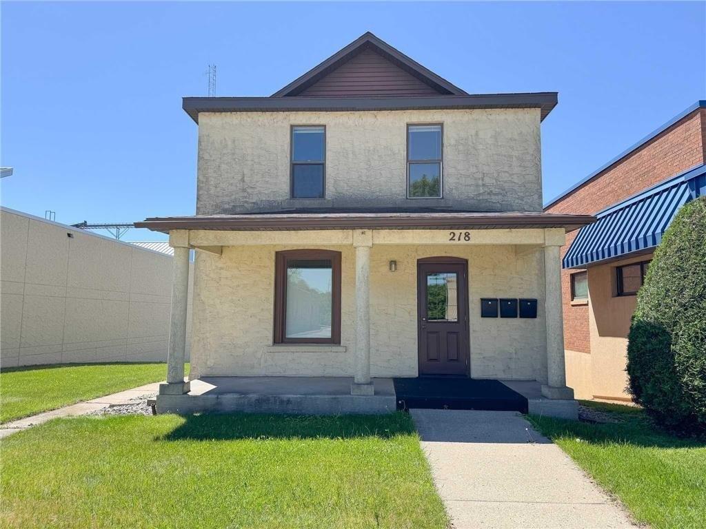 Property Image for 218 E Washington Avenue