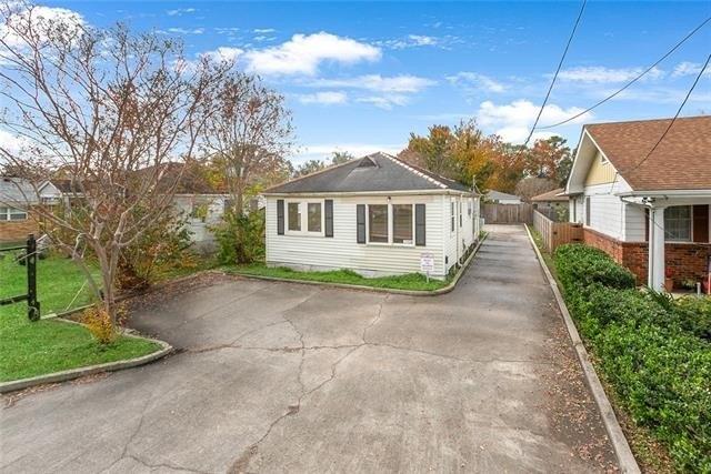 Property Image for 1100 CLEARVIEW Parkway