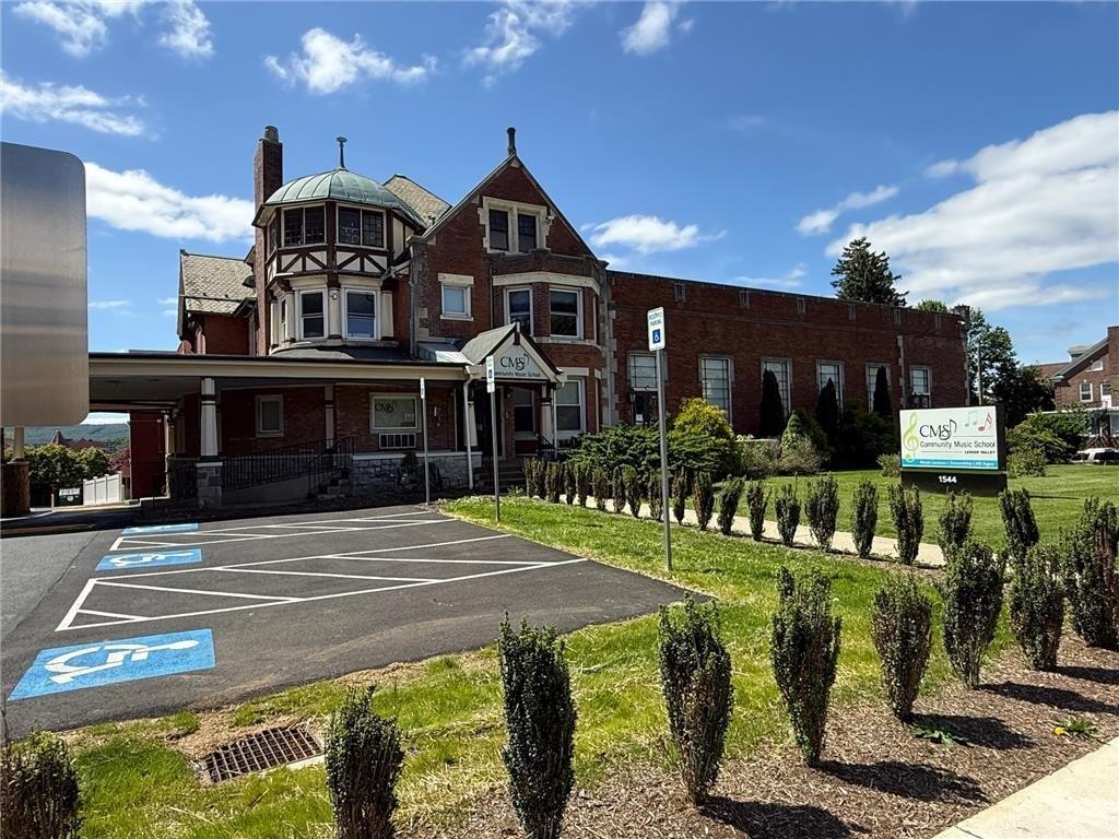 Property Image for 1544 W Hamilton