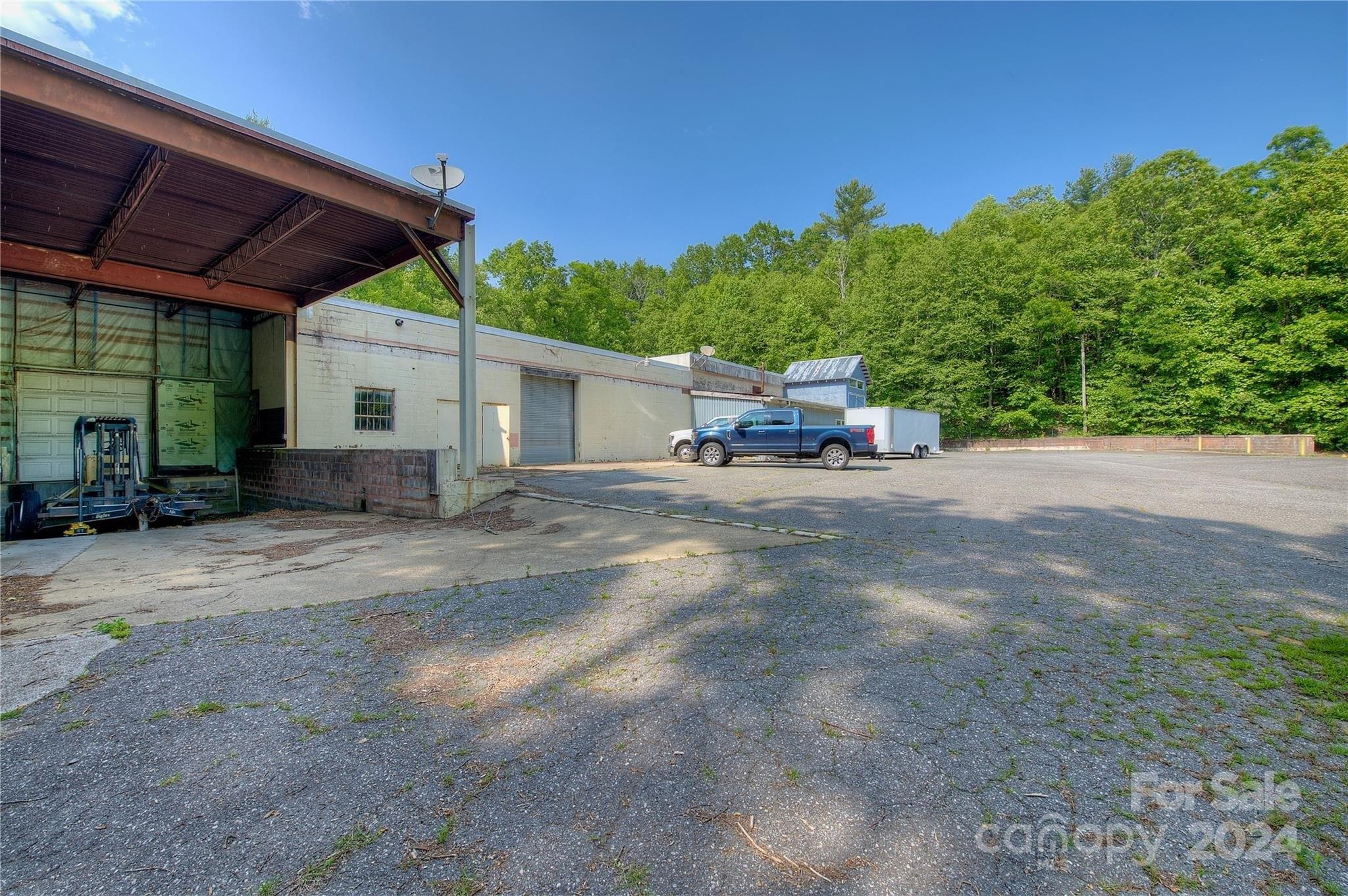 Property Image for 350 Henredon Road