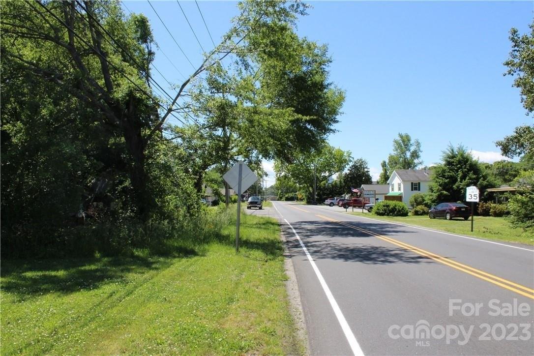 Property Image for 617 US 221 Highway