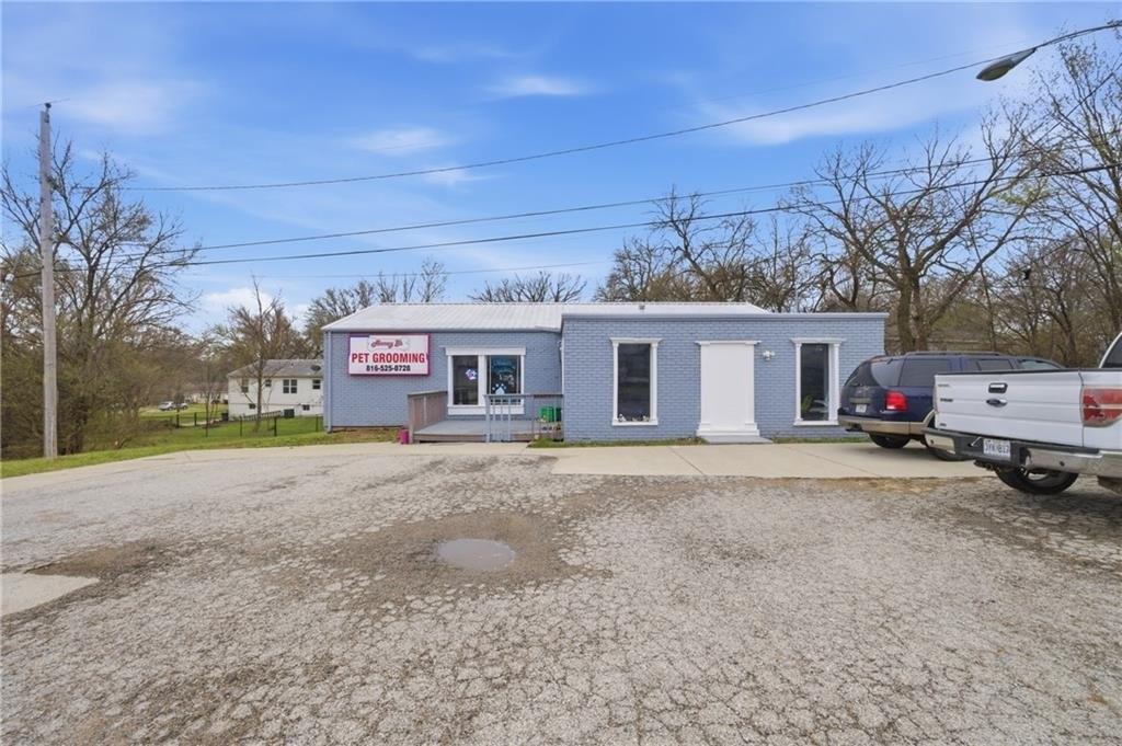 Property Image for 813 SW Oldham Boulevard
