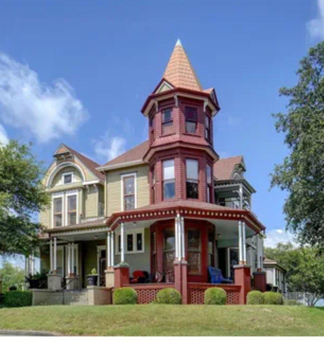 Property Image for 1105 Palo Pinto Street