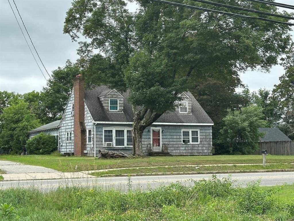 Property Image for 745 Norwich Road