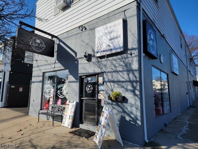 Property Image for 179 Union Blvd