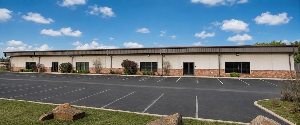 Property Image for 9101 S I 35 Service Road