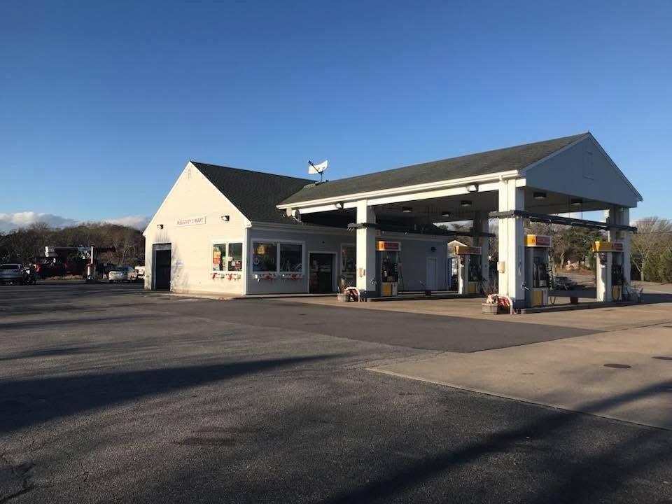 Property Image for 1698 Main Street