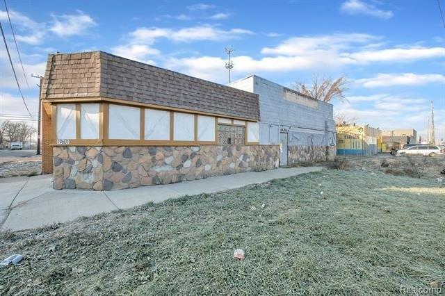 Property Image for 19601 Schoolcraft