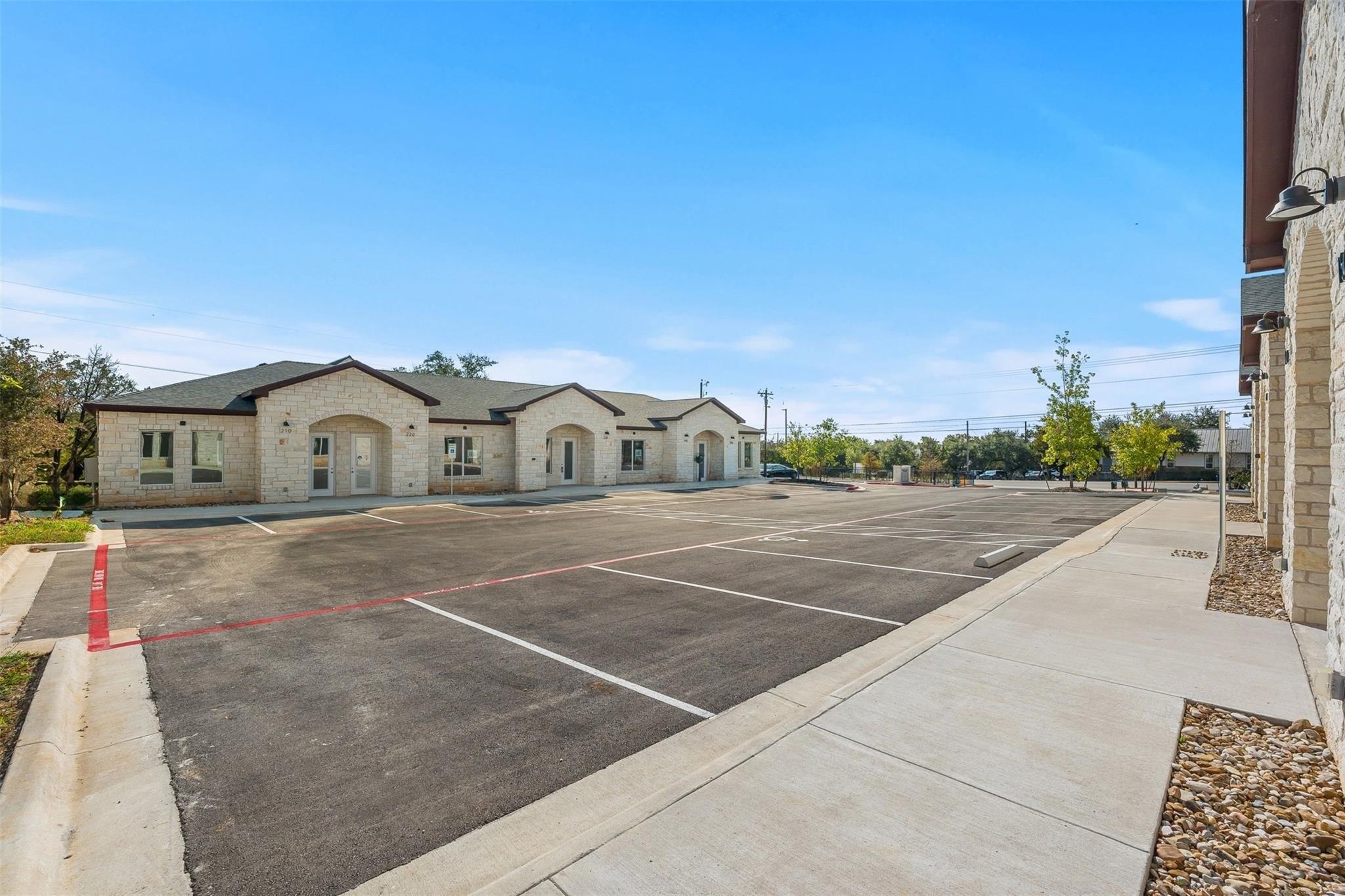 Property Image for 607 Crystal Falls Pkwy 210