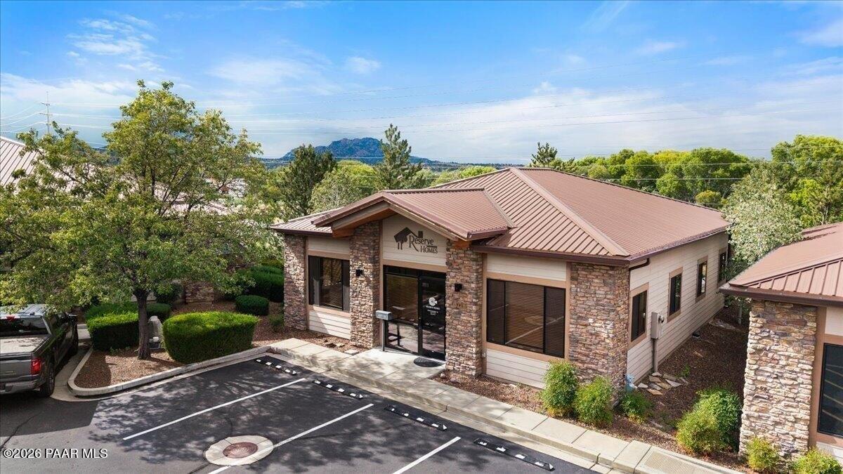 Property Image for 3216 Lakeside Village