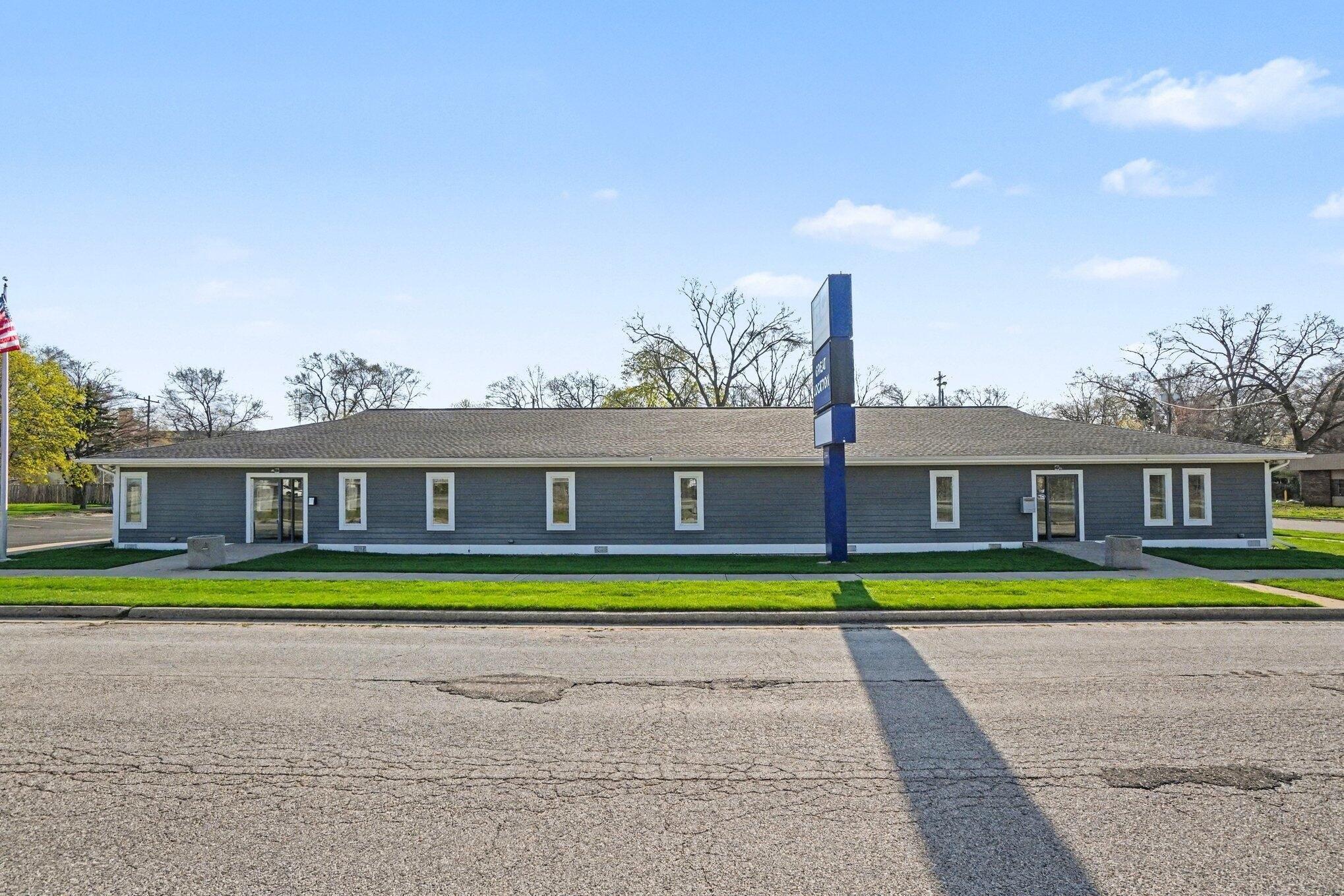 Property Image for 3044 Glade Street