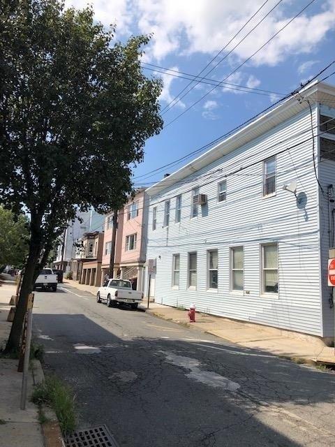 Property Image for 586 54th St