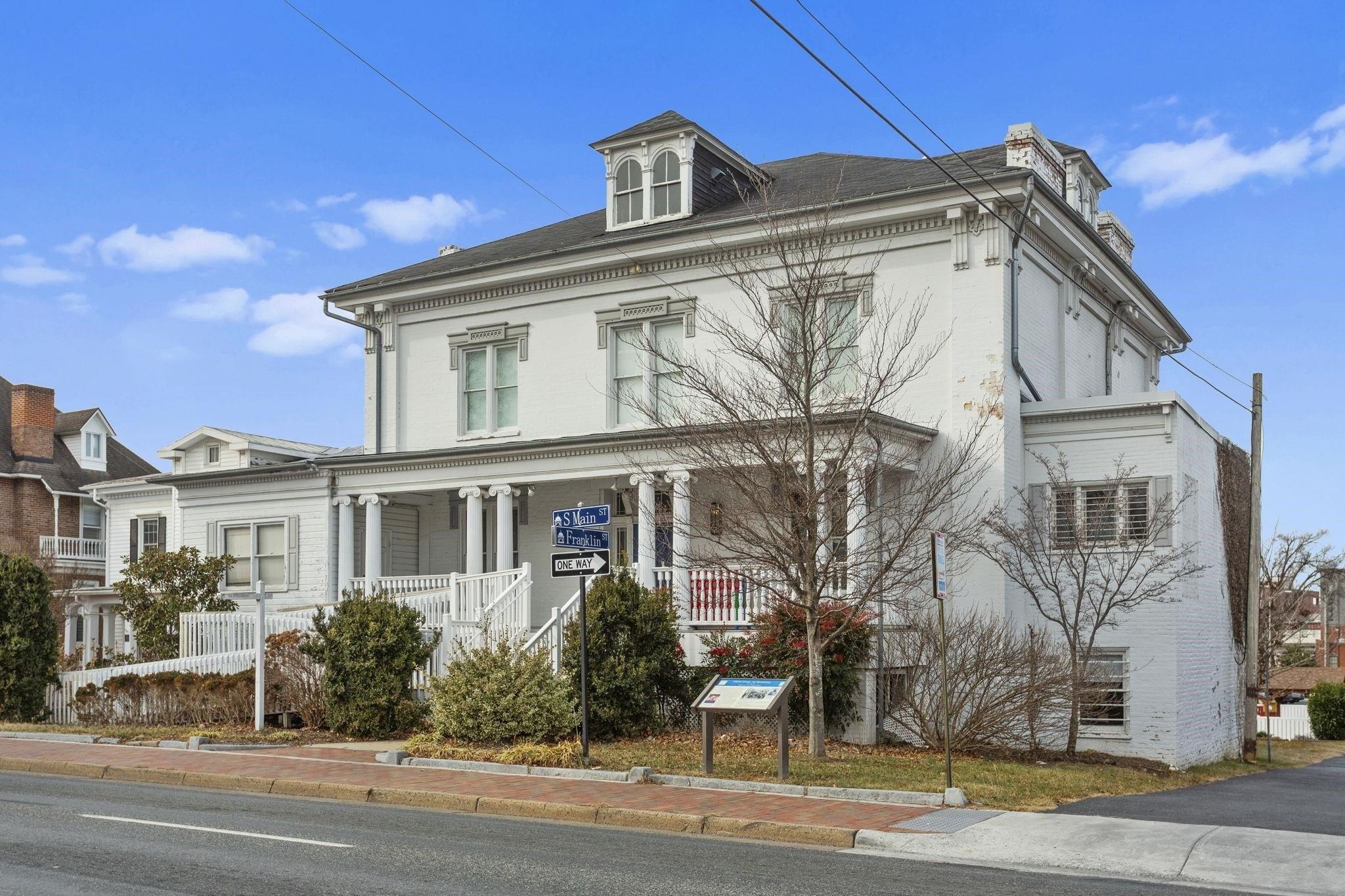 Property Image for 301 S Main St