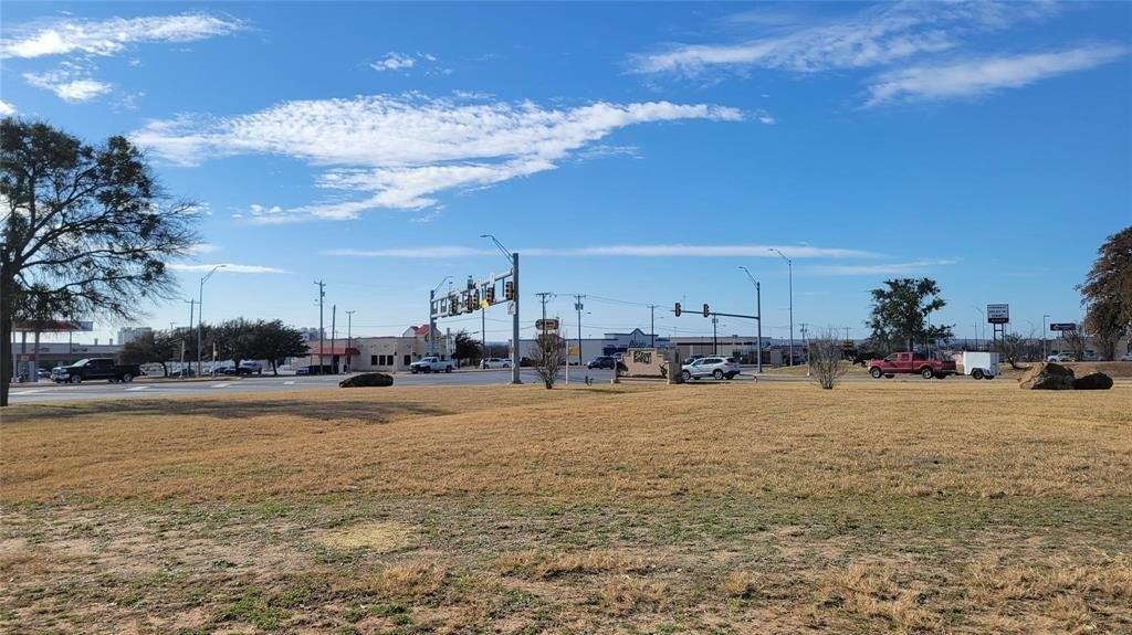 Property Image for 308 Early Boulevard