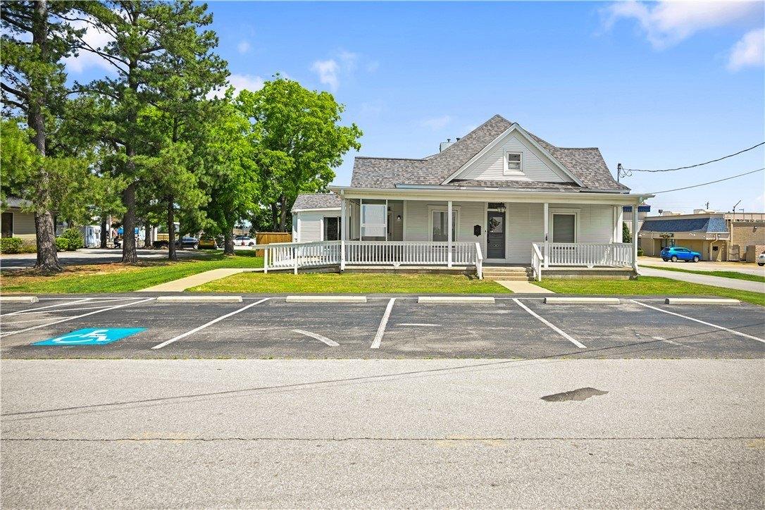 Property Image for 1103 W Elm Street