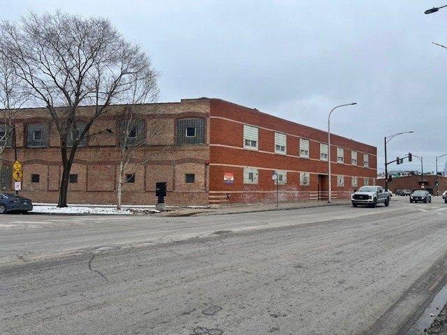 Property Image for 3260 W Grand Ave, Chicago, IL 60651