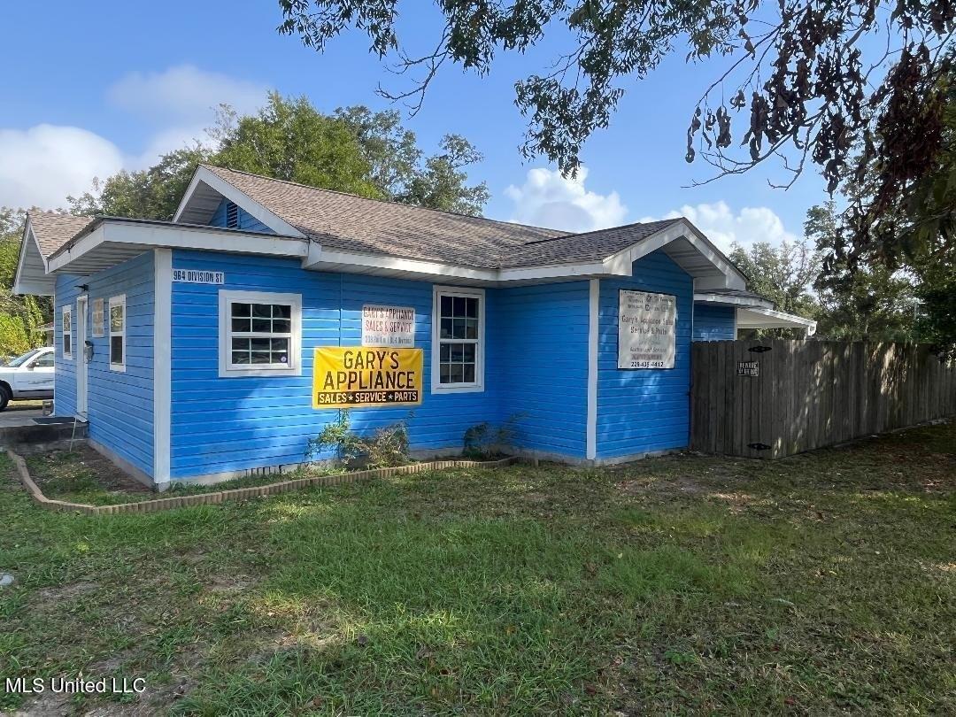 Property Image for 308 Santini Street