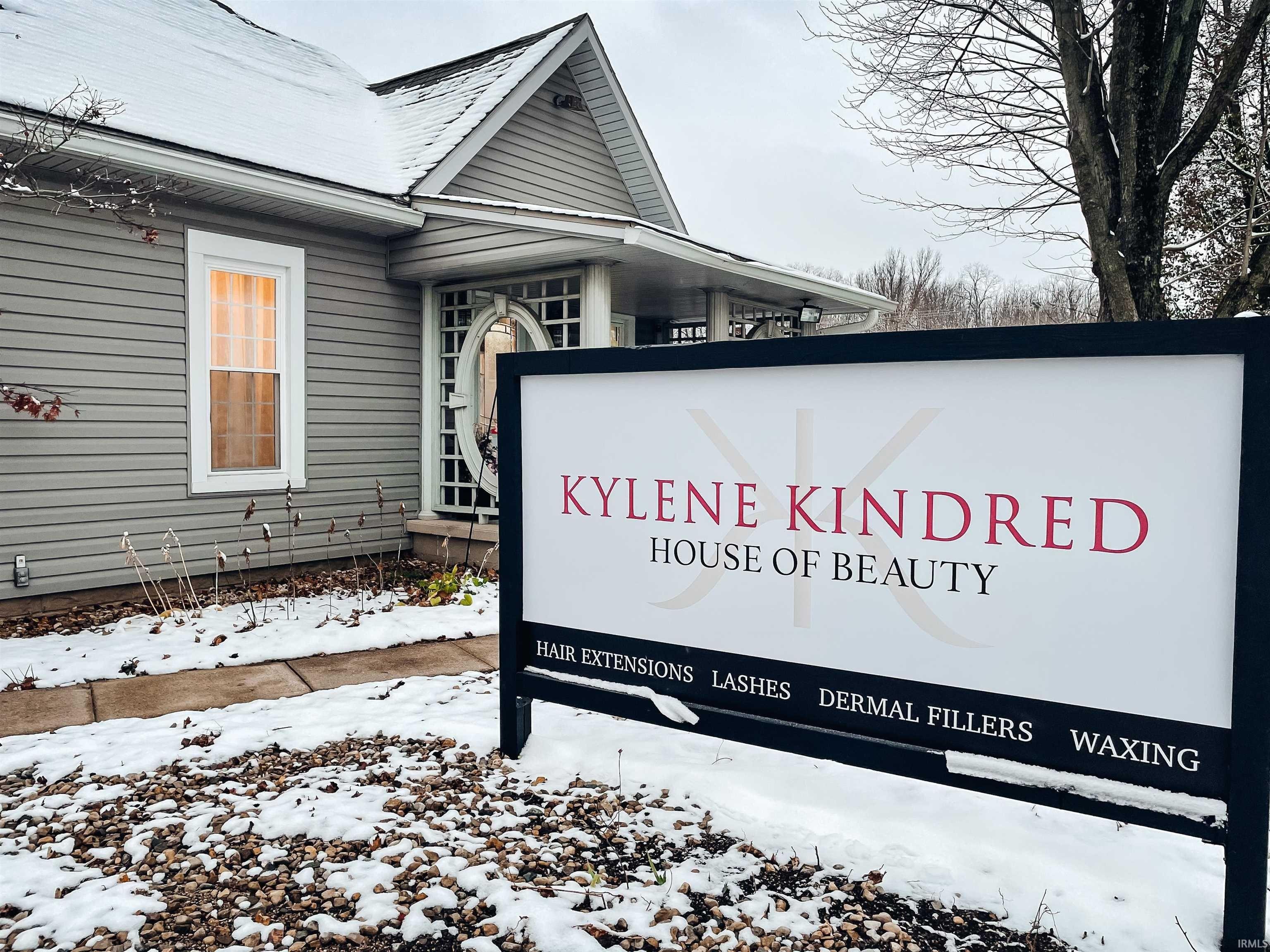 Property Image for 201 E Centennial Avenue