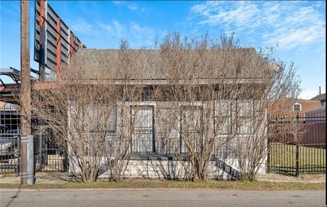 Property Image for 718 N BROAD Street