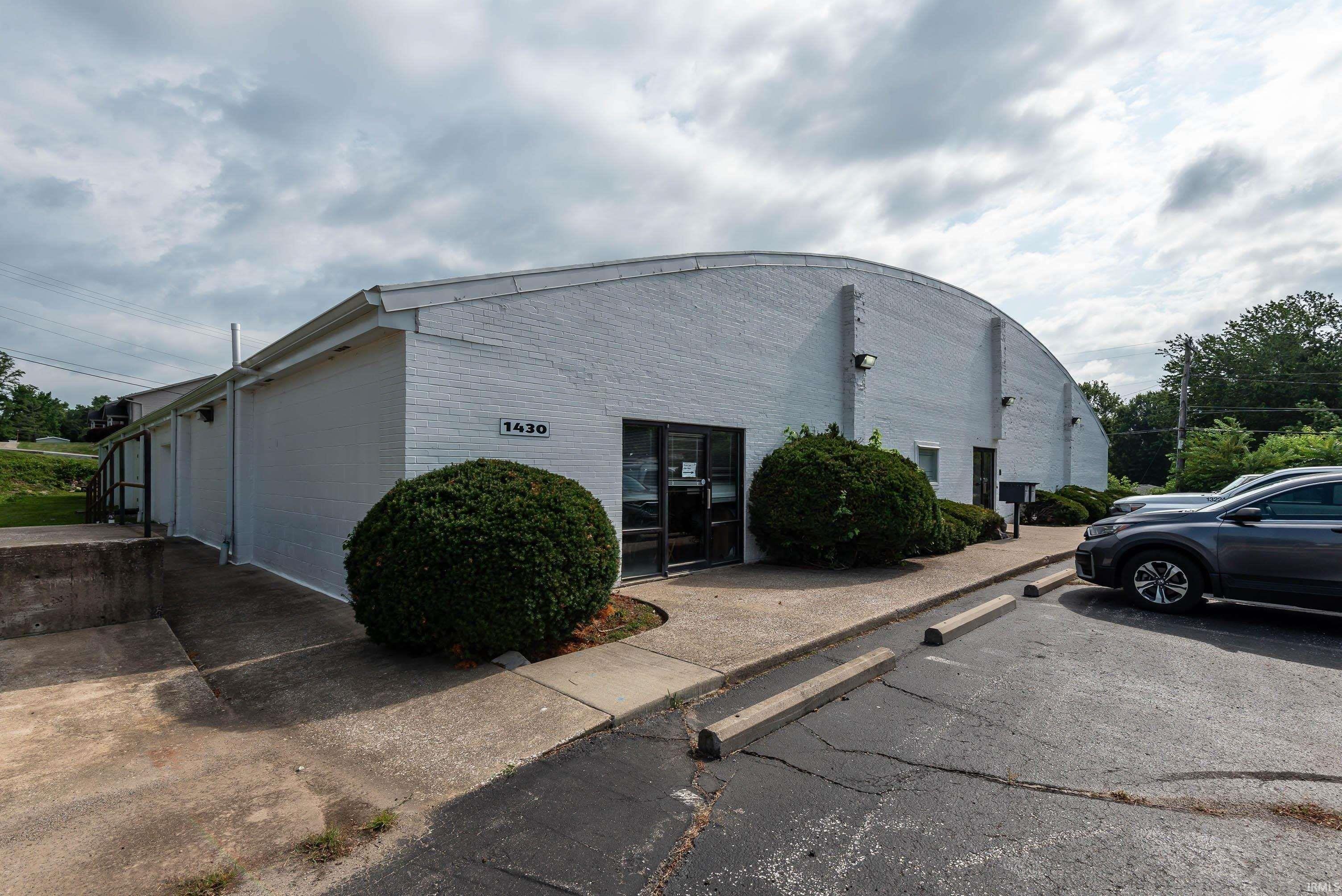 Property Image for 1430 N Willis Drive