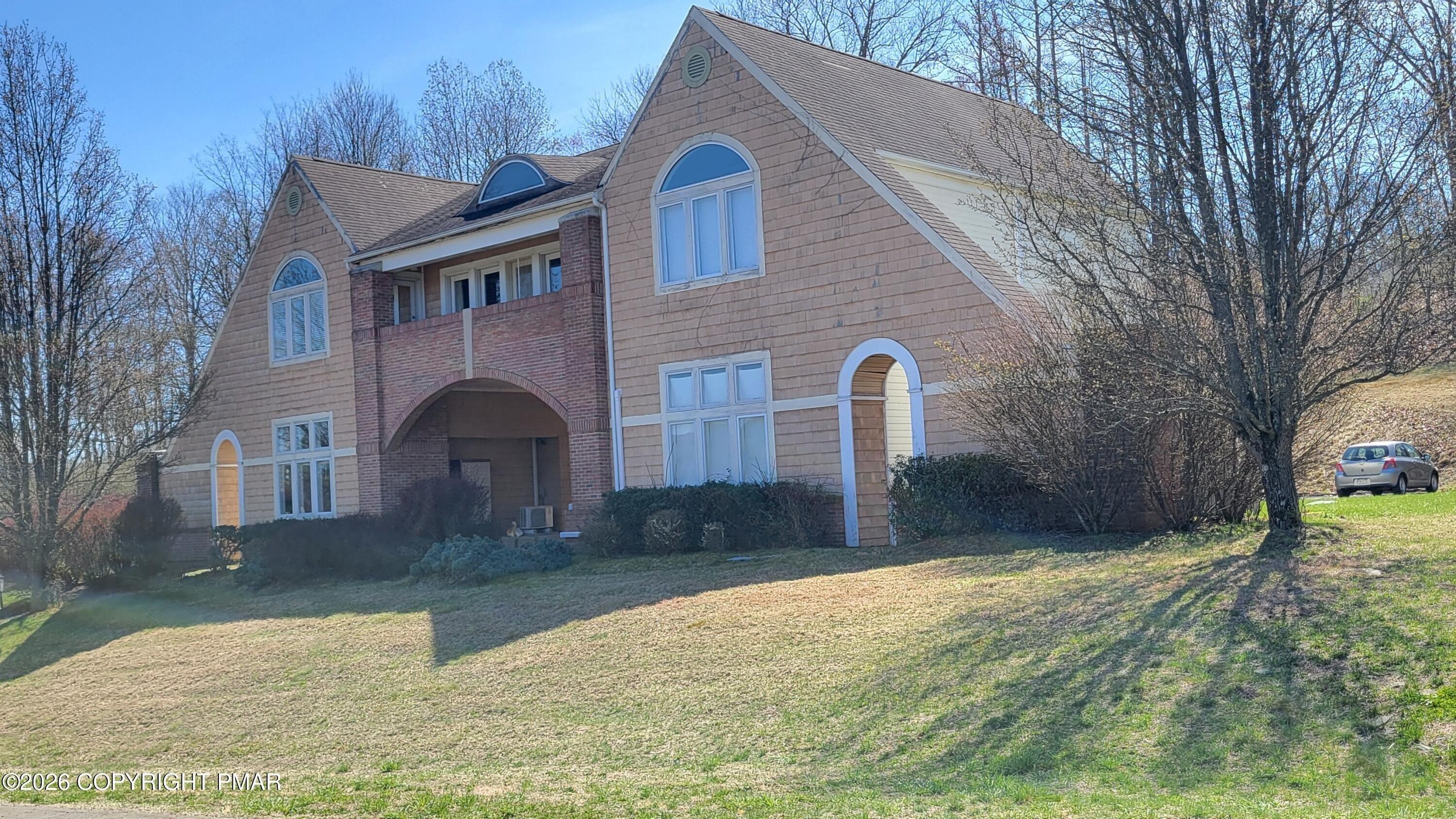 Property Image for 115 Imperial Drive 101