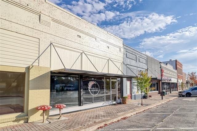 Property Image for 115 S Main Street