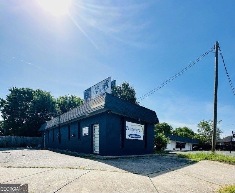 Property Image for 2290 Pio Nono Avenue