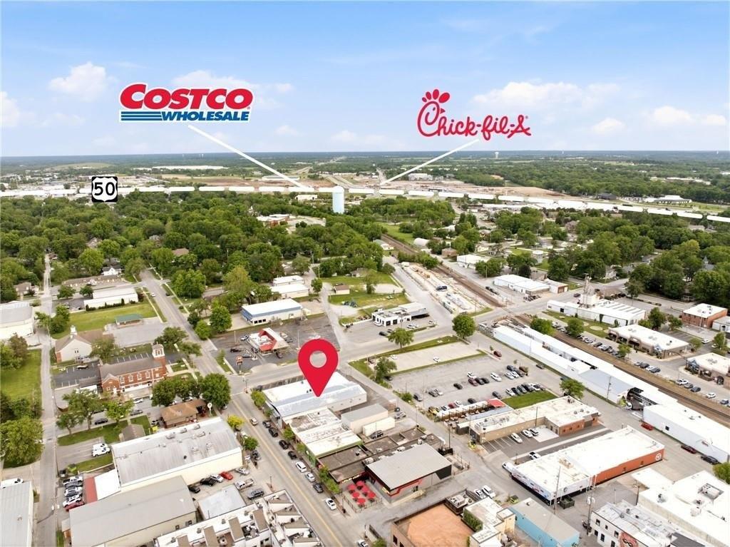 Property Image for 330 SE Douglas Street