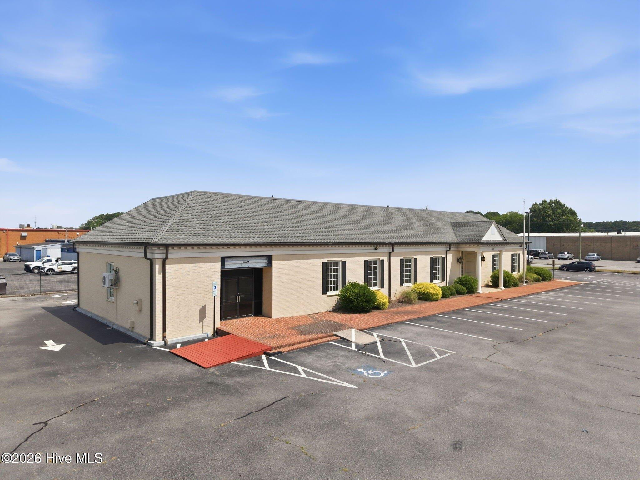 Property Image for 3111 S Memorial Drive