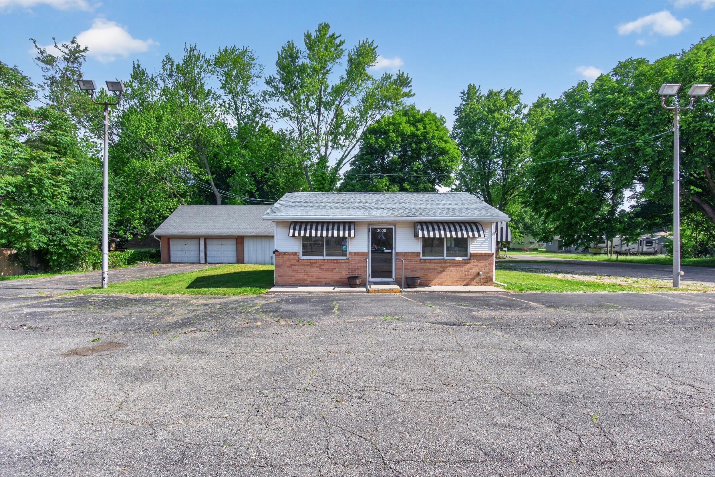 Property Image for 2000 W Ganson Street