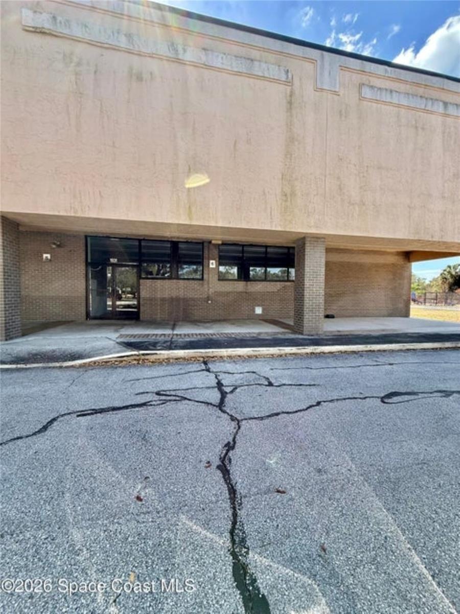 Property Image for 1931 Knox Mcrae Drive 6