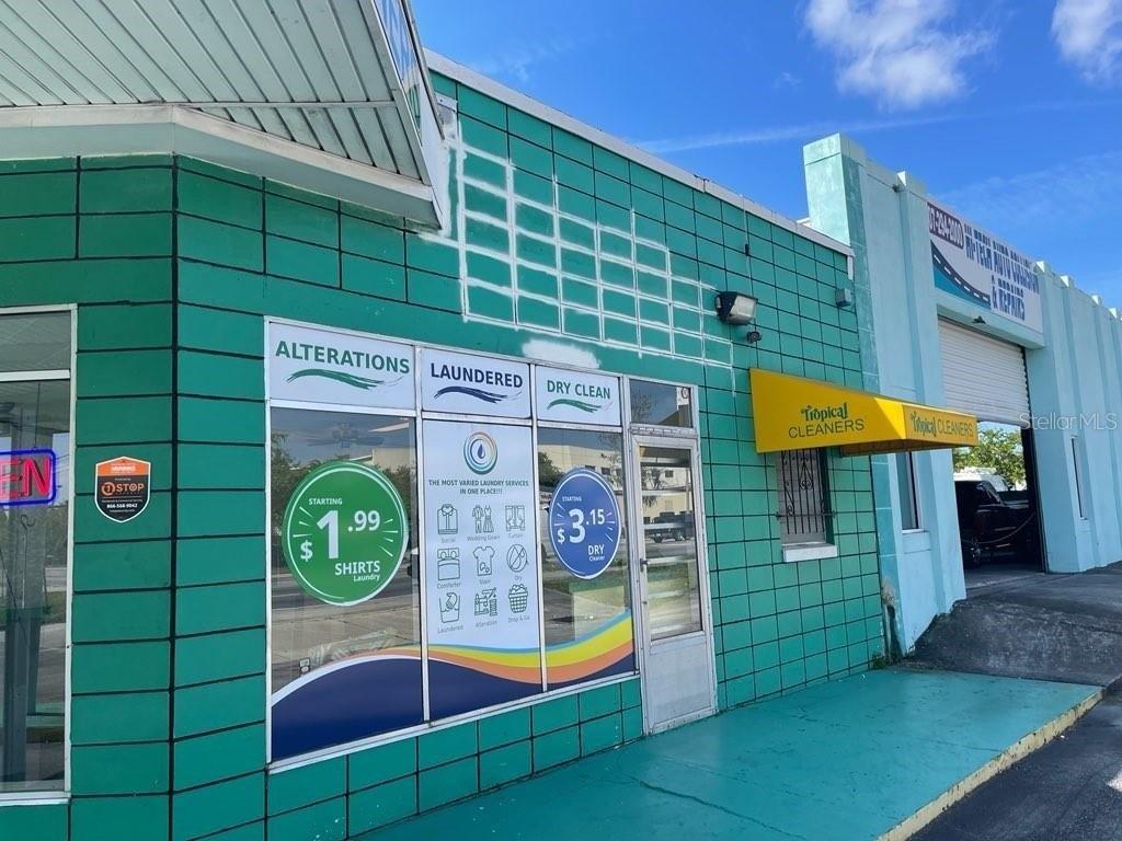 Property Image for 4000 Old Winter Garden Road