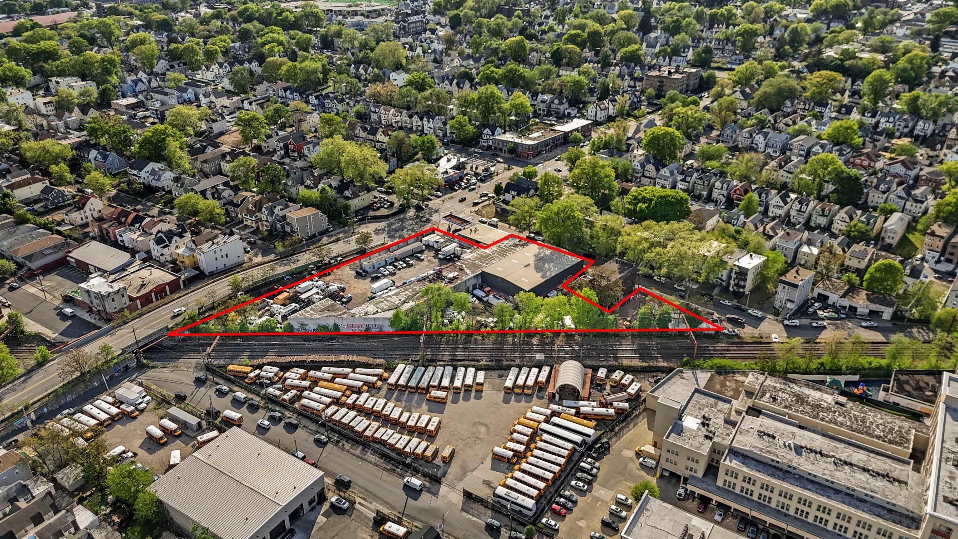 Property Image for 10 Park Ave