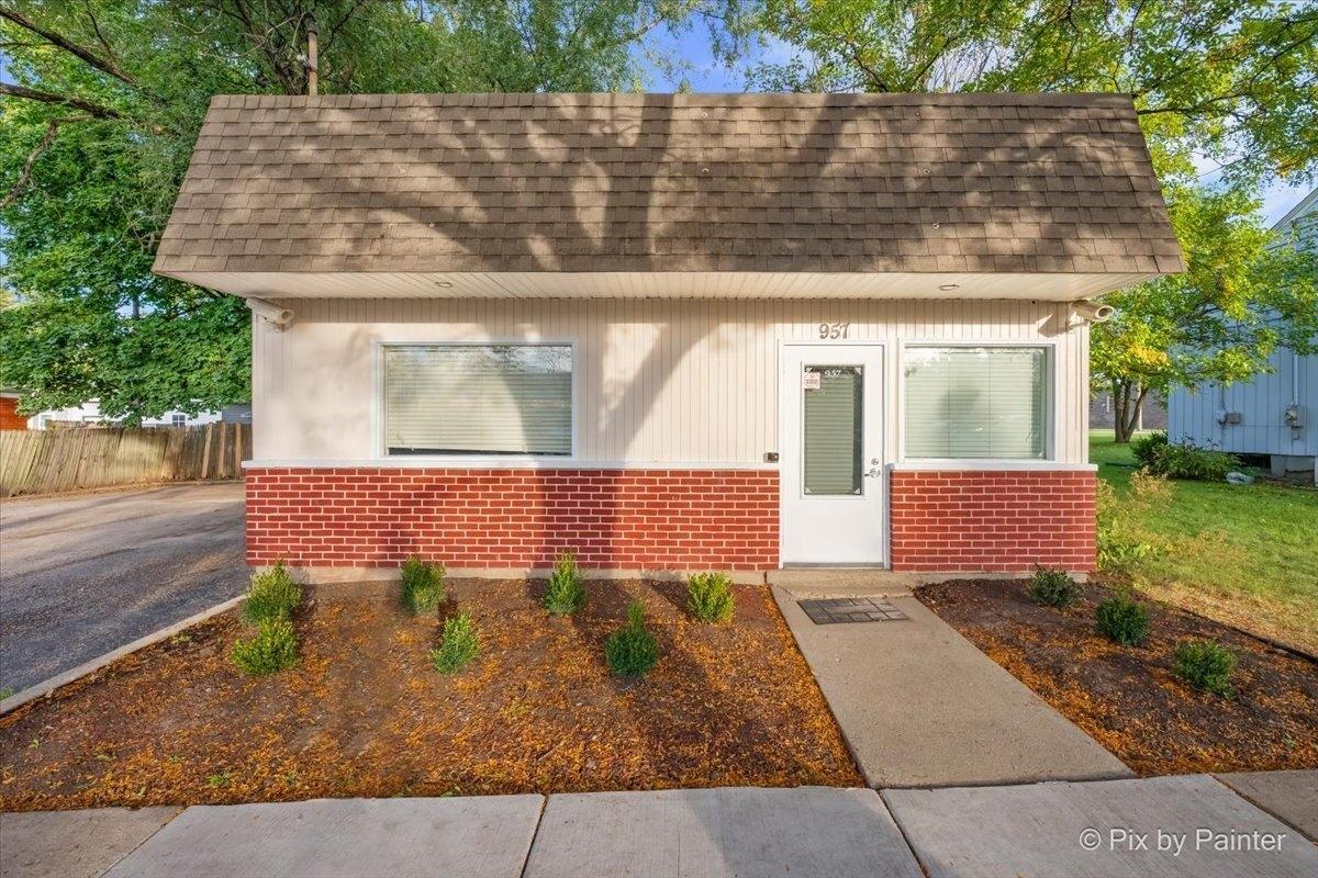 Property Image for 957 N Liberty Street