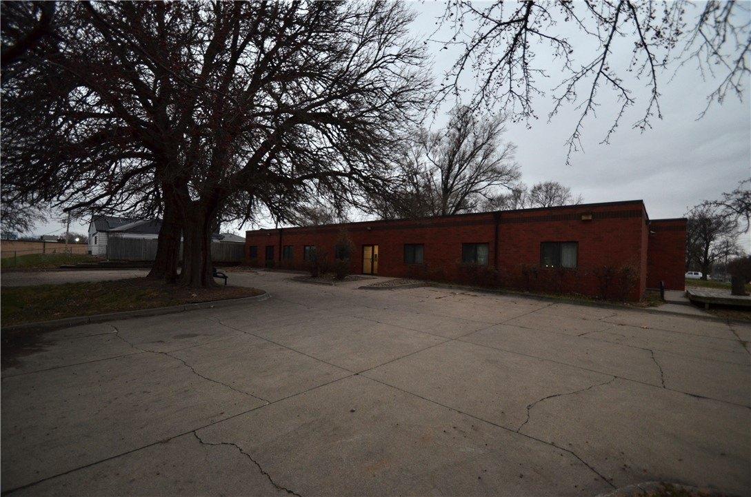 Property Image for 2601 E University Avenue