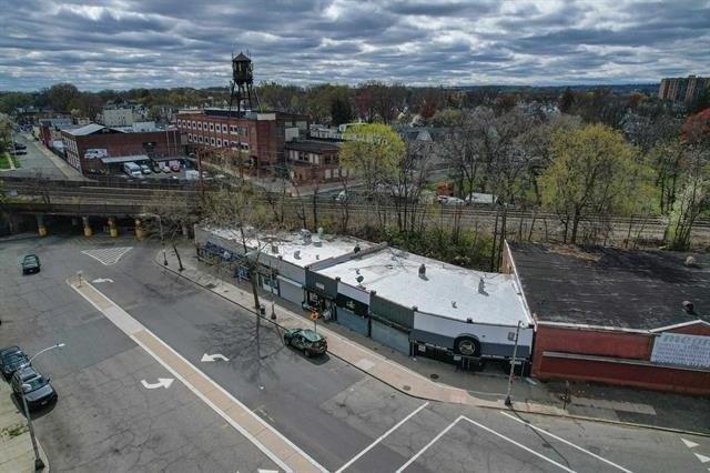 Property Image for 119 Ampere Parkway