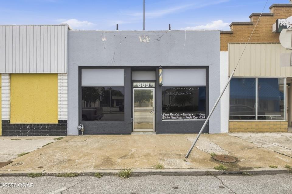 Property Image for 809 S Main Street