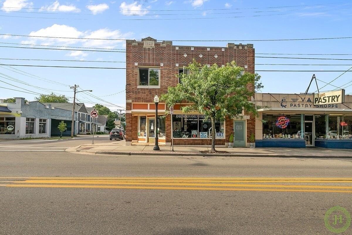 Property Image for 953 Fulton Street E