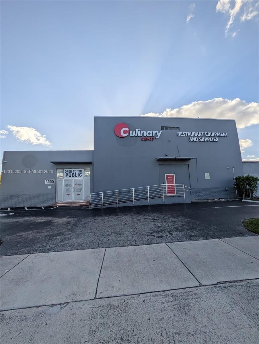 Property Image for 3555 N Andrews Ave