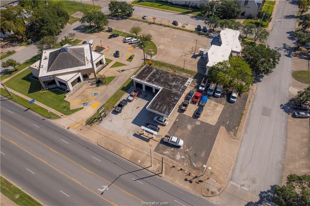 Property Image for 209 S Texas Avenue