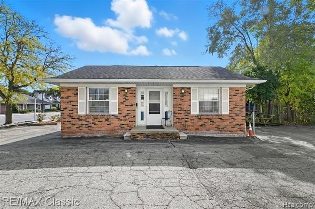 Property Image for 944 S Main Street