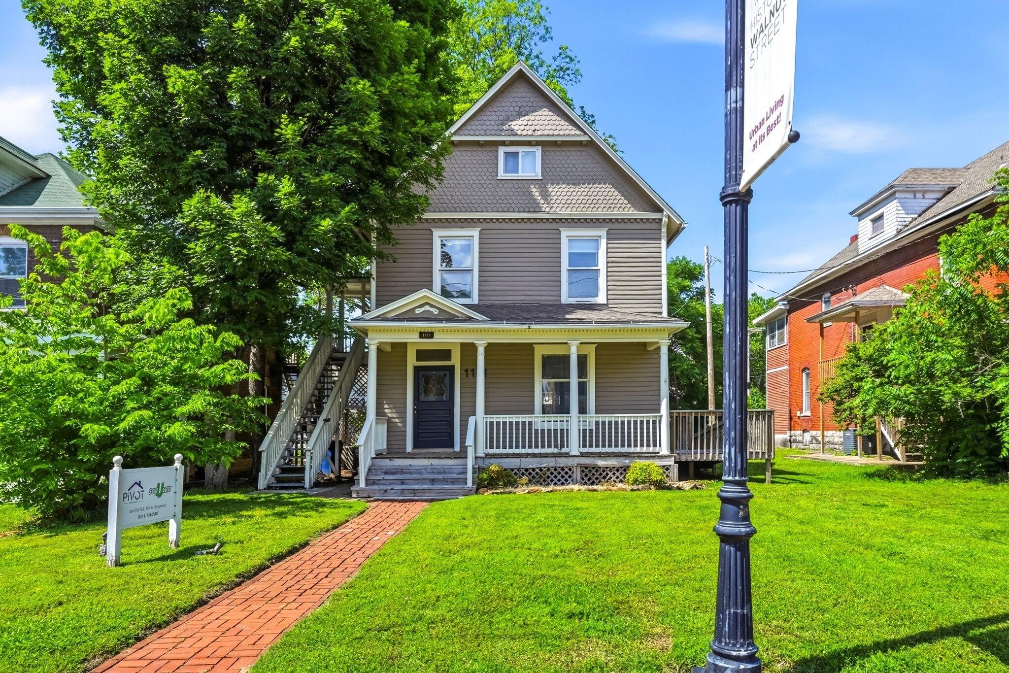 Property Image for 1111 E Walnut Street