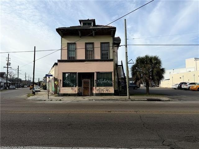 Property Image for 1502 SAINT BERNARD Avenue