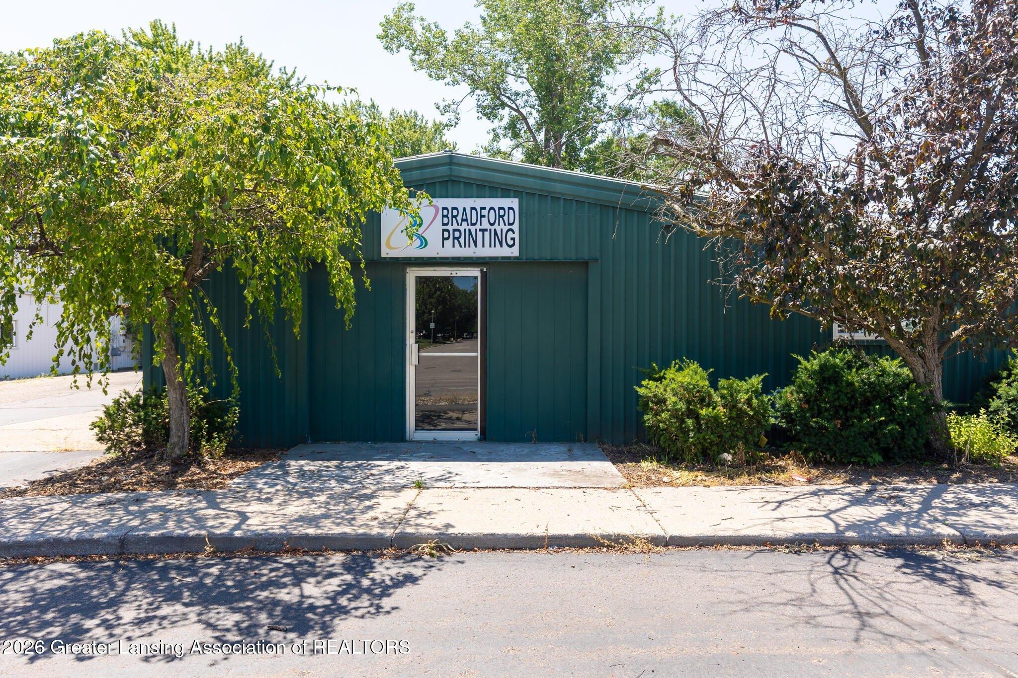 Property Image for 1020 E Jolly Road