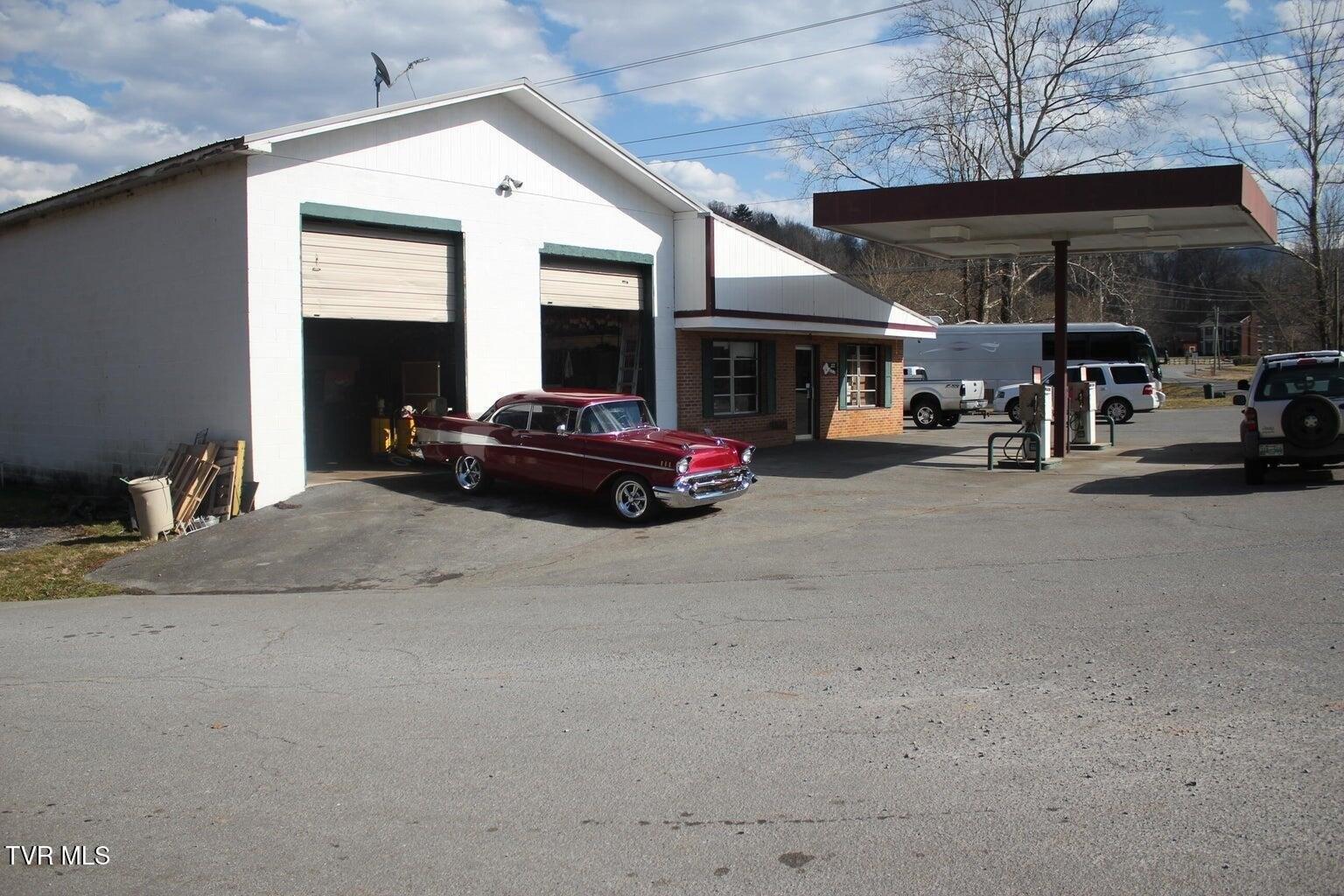 Property Image for 1582 Blue Springs Road