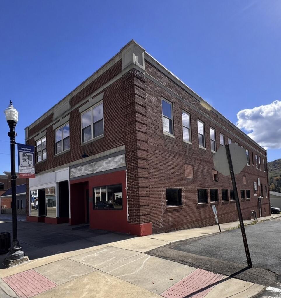 Property Image for 437 W Main Street