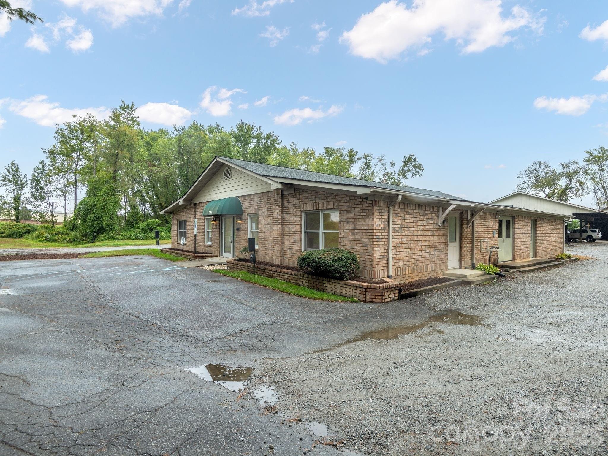 Property Image for 732 Jonesborough Street